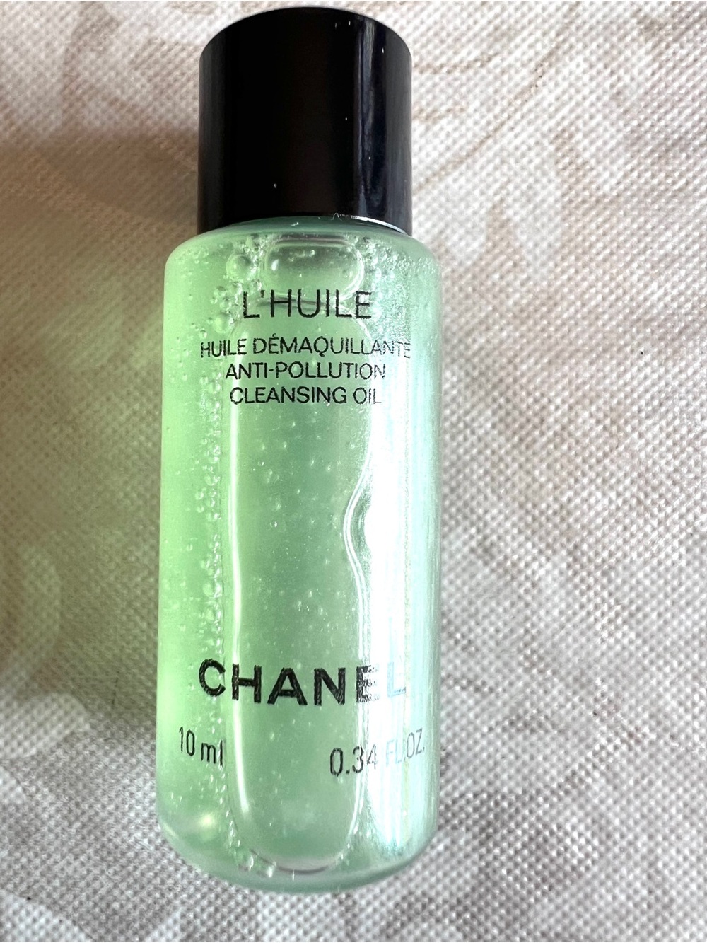 CHANEL L'HUILE Anti-Pollution Cleansing Oil